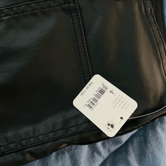 New - Picture 3 of 4